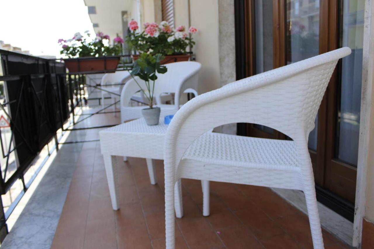 Wisarelax Bed & Breakfast Brusciano ภายนอก รูปภาพ